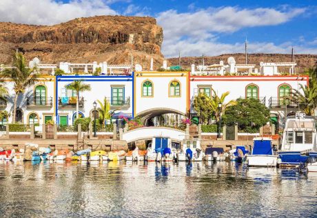 Waterfront village in the mountains of Gran Canaria